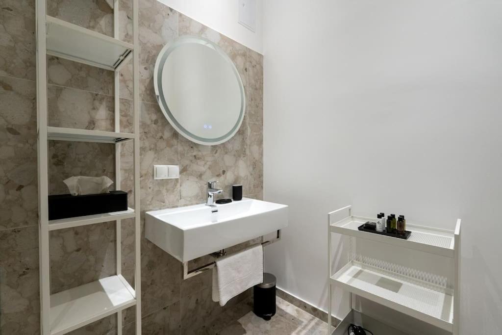 Artful 1Br Suite, City Nearby By Hm Wien Eksteriør billede