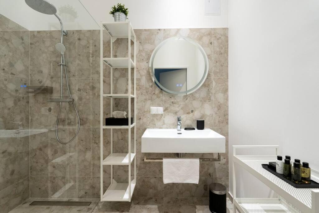 Artful 1Br Suite, City Nearby By Hm Wien Eksteriør billede